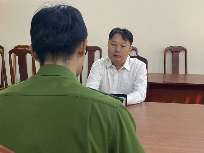 Khởi tố, bắt tạm giam cán bộ Cục Hải quan TP Hồ Chí Minh tội “Buôn lậu” -0