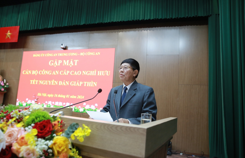 Lãnh đạo Bộ Công an gặp mặt, chúc Tết cán bộ cấp cao nghỉ hưu tại Hà Nội -0