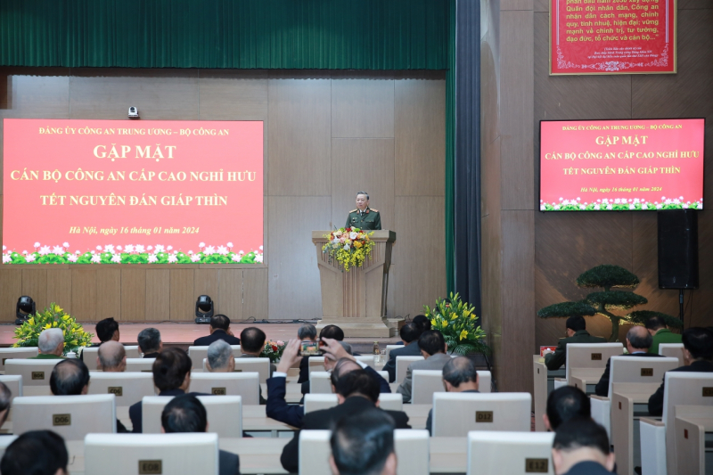 Lãnh đạo Bộ Công an gặp mặt, chúc Tết cán bộ cấp cao nghỉ hưu tại Hà Nội -0