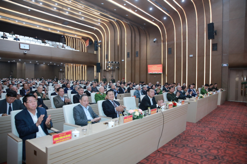 Lãnh đạo Bộ Công an gặp mặt, chúc Tết cán bộ cấp cao nghỉ hưu tại Hà Nội -0