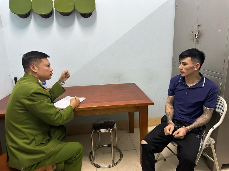 Truy bắt nhanh đối tượng sử dụng vũ khí nóng chống trả lực lượng Công an -0