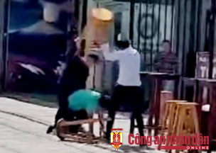 Khởi tố tài xế taxi đánh nhau vì tranh giành khách ở Phú Quốc -0