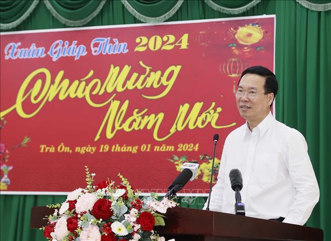 Chủ tịch nước Võ Văn Thưởng thăm, chúc Tết các tầng lớp nhân dân tại Vĩnh Long -0