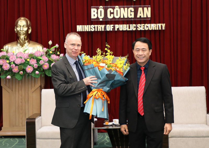 Việt Nam – Vương quốc Anh đẩy mạnh hợp tác phòng, chống mua bán người -0