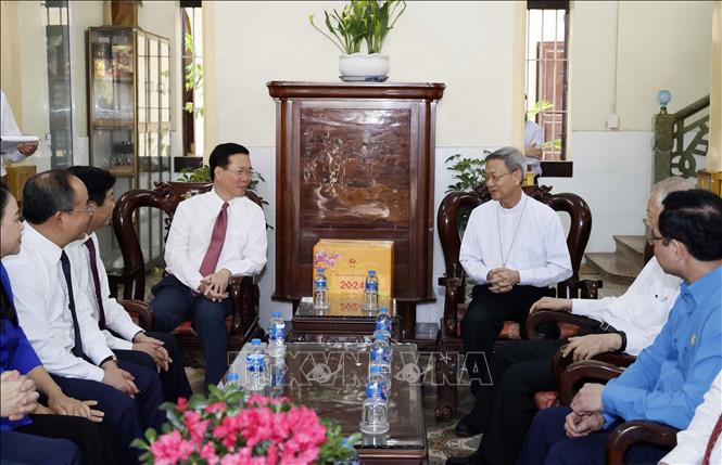 Chủ tịch nước Võ Văn Thưởng thăm, chúc Tết các tầng lớp nhân dân tại Vĩnh Long -0