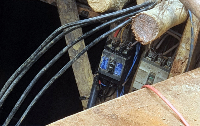 Xử lý nghiêm hoạt động khai thác vàng trái phép tại núi Đá Ngựa -0