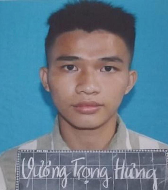 z5084233844663_616188072a9ff4e756585cbd086c1c0e.jpg -0