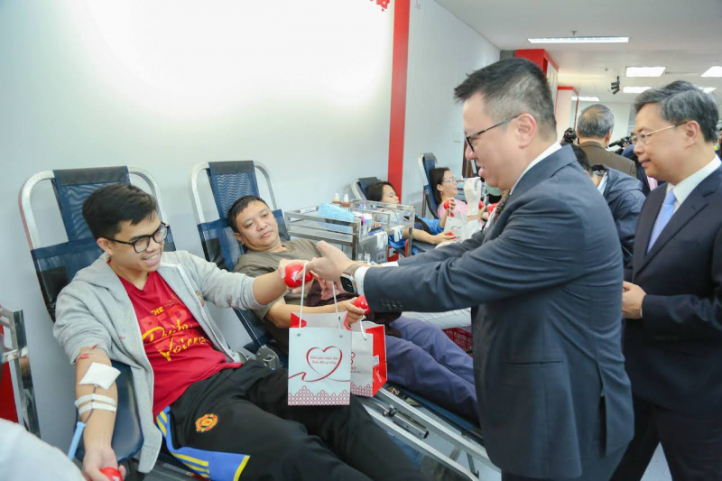 Hiến máu tình nguyện, hành trình 30 năm thấm đẫm ý nghĩa nhân văn cao đẹp -0