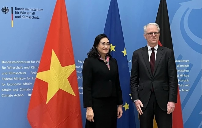 Đại sứ Vũ Quang Minh: Quan hệ Việt Nam-CHLB Đức tiếp tục phát triển thực chất -0