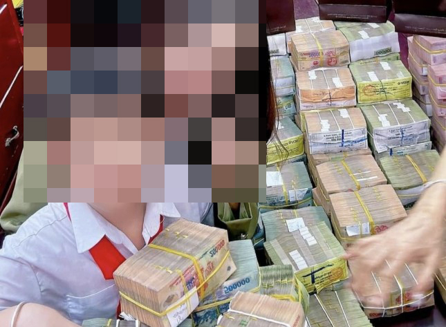 Một khách hàng ở Kiên Giang trúng 11 tờ vé số độc đắc -0