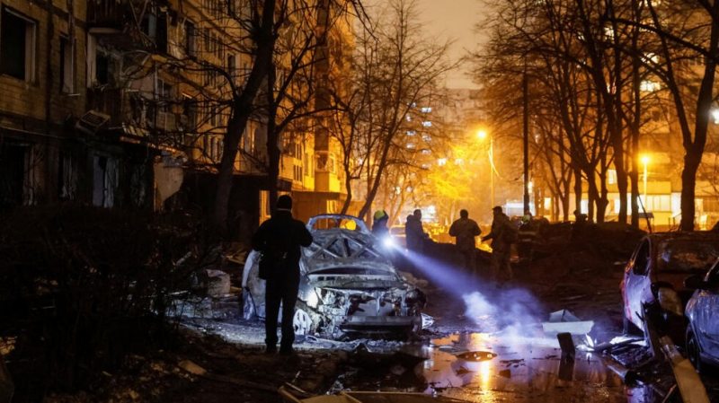 Nga mở đợt tấn công lớn, nổ dữ dội ở Kiev và Kharkov -0