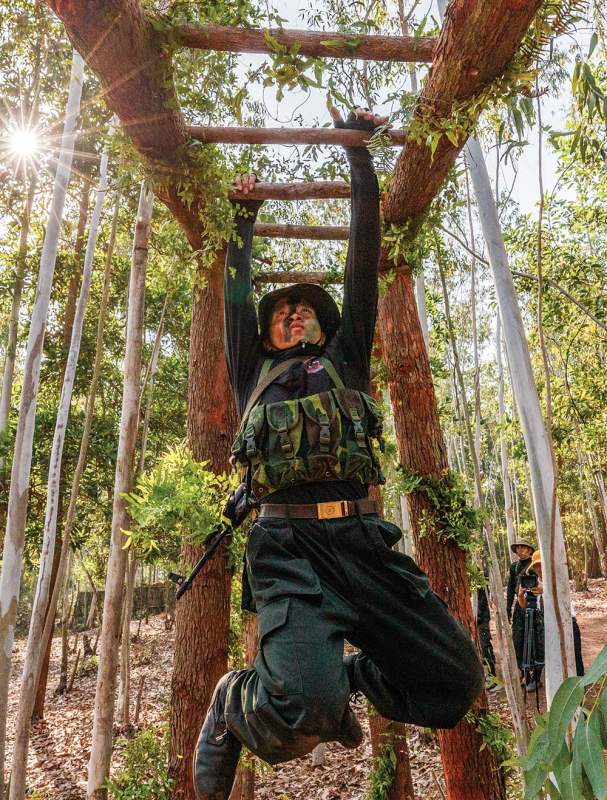 28_ Một ngày trên thao trường khắc nghiệt của lực lượng chống khủng bố -1