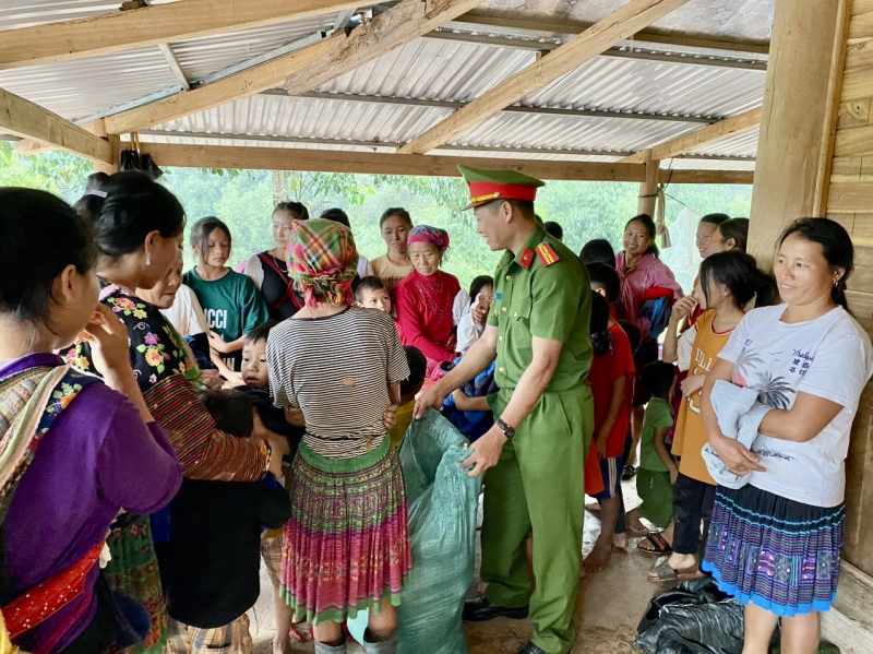 1aca2cf9-f96a-4d60-99c4-4ed99e0b6811_1_201_a.jpeg -0