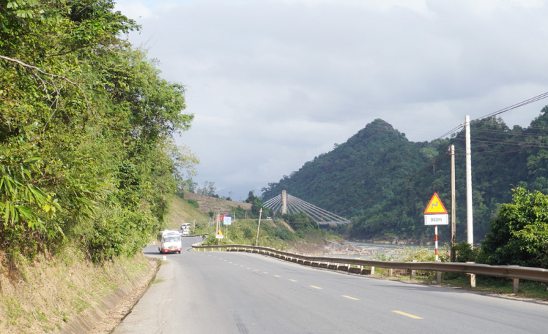 “Ăn gió, nằm sương” trên Đường 9 -2