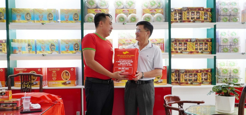 Người nặng lòng với nghề nuôi yến_CANDTET_L6 -0