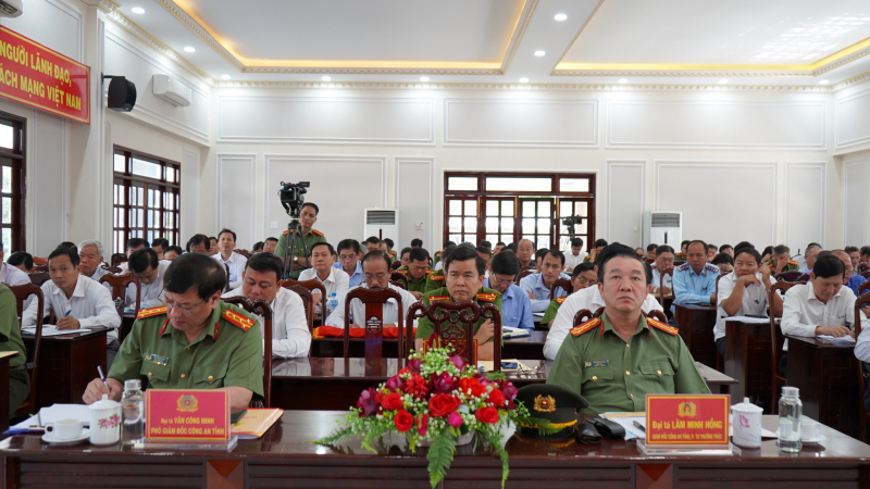 Nhiều tập thể, cá nhân được khen thưởng trong phong trào 