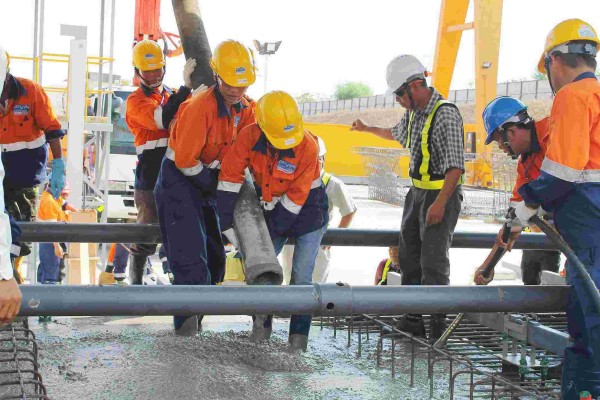 Chấn chỉnh lao động Việt Nam đi làm việc ở Rumani -0