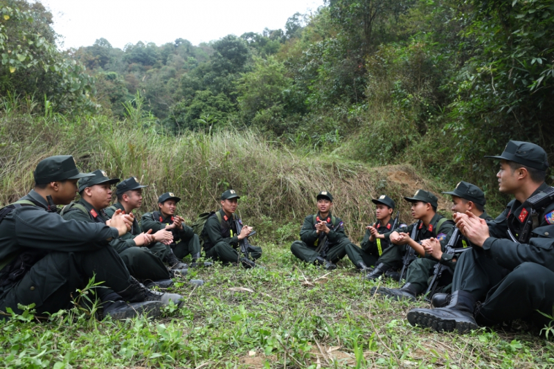 Vượt nắng thắng mưa, say sưa luyện tập, giữ vững bình yên nơi phên dậu Tổ quốc -0