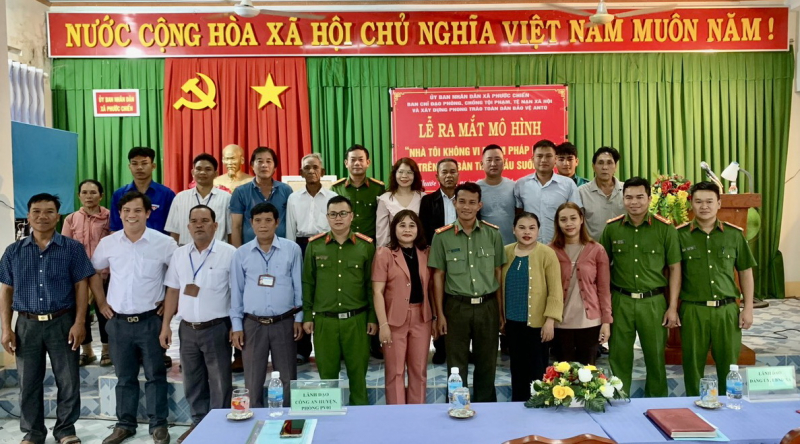      Ninh Thuận ra mắt mô hình mới về ANTT ở vùng đồng bào dân tộc thiểu số  -0