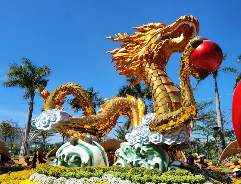 Nhiều điểm nhấn tươi mới trong đường hoa xuân Giáp Thìn ở TP Tuy Hòa -0