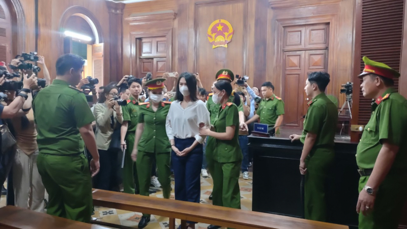 Thêm một bài học cho người nổi tiếng: Đừng để hành vi của mình “sai một ly, đi một dặm”! -0