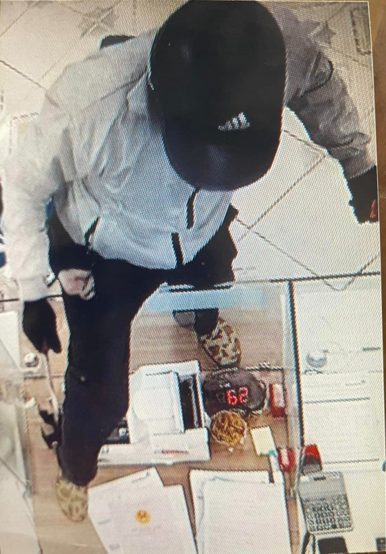 692e567c-c6fe-475b-9823-f4a96aa5e8c9.jpeg -0