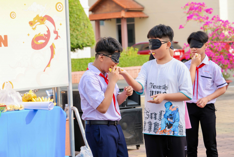 Công an TP Cần Thơ với chương trình “Xuân yêu thương – Cùng em vui Tết”  -2