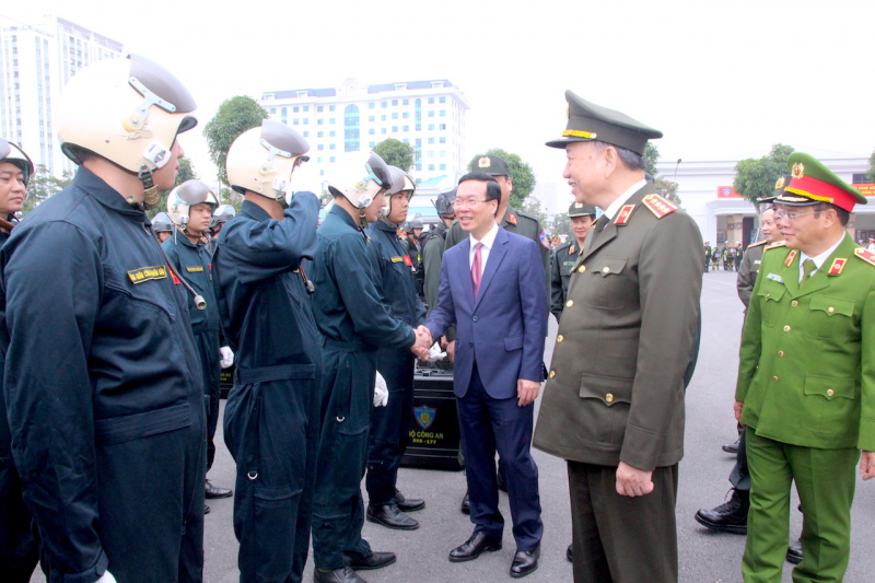 Cảnh sát cơ động đoàn kết, kỷ cương, chiến đấu ngoan cường, dũng cảm -2