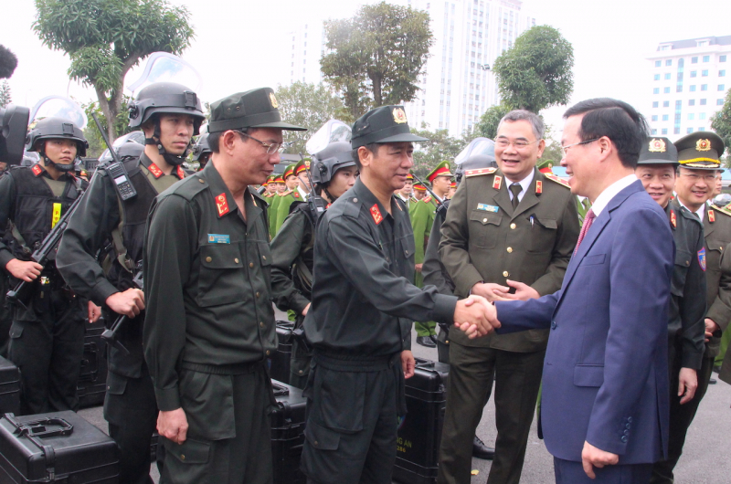 Cảnh sát cơ động đoàn kết, kỷ cương, chiến đấu ngoan cường, dũng cảm -0