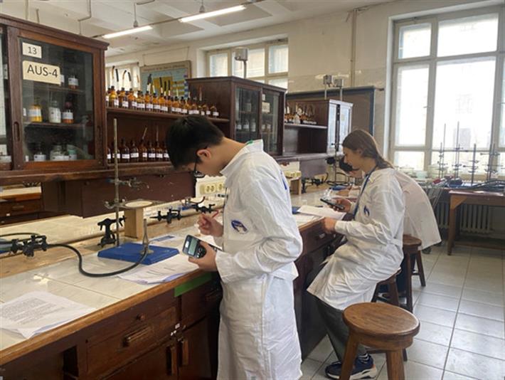 z5137538694385024249eea206b11c672150832ab7d28c.jpeg -0