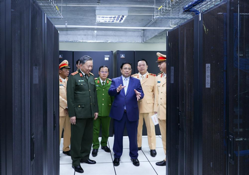 Prime Minister pays Tet visit to Traffic Police Department -0