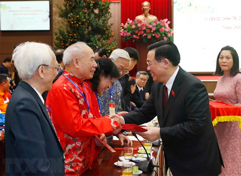 Chủ tịch Quốc hội: Hà Nội cần tạo đột phá cao hơn, toàn diện hơn trong năm 2024 -0