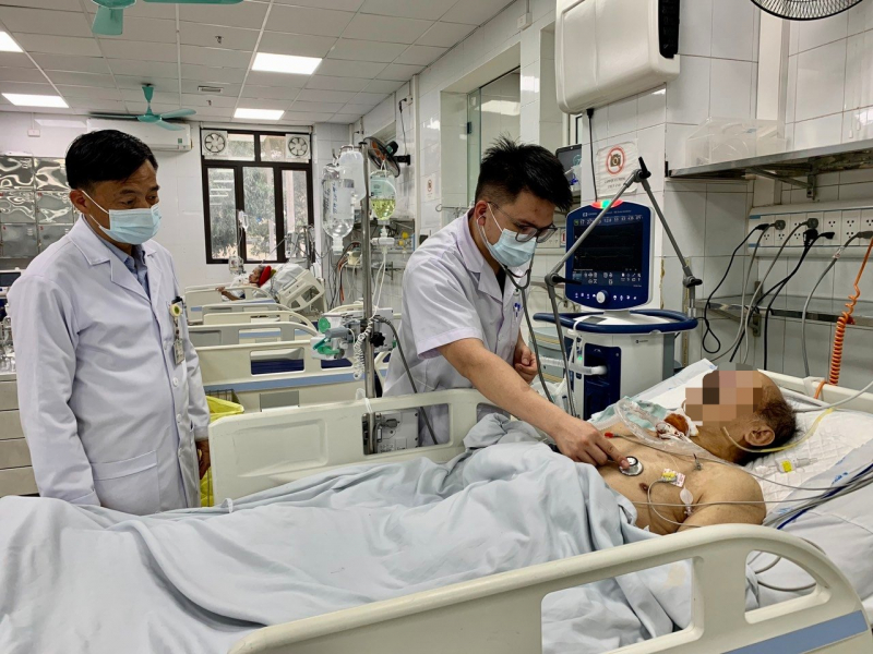 Bác sĩ Bệnh viện 19-8 xuyên Tết cấp cứu người bệnh -0