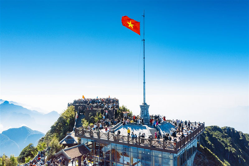 Đón Tết Giáp Thìn 2024, cáp treo Fansipan hoạt động trở lại từ ngày 8/2 -0