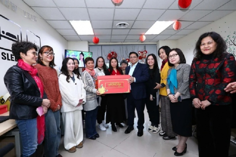 Thủ tướng chúc Tết cán bộ, phóng viên các cơ quan thông tấn, báo chí -0