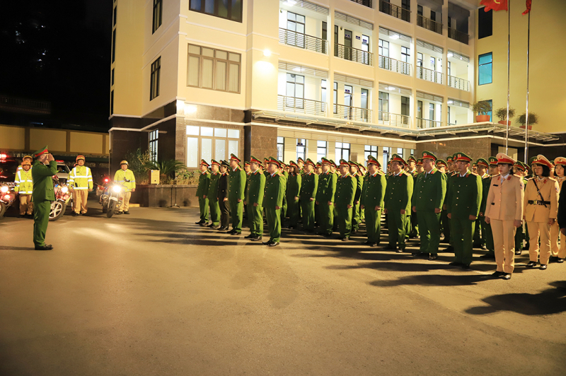 Đêm phố núi bình yên -1