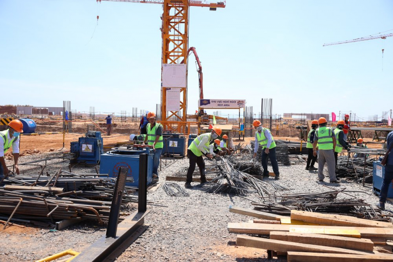 Thủ tướng: Phấn đấu rút ngắn tiến độ hoàn thành sân bay Long Thành từ 3-6 tháng -2