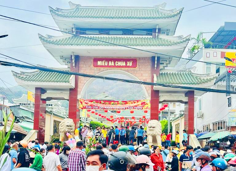 Khách du lịch đến An Giang trong dịp Tết Nguyên đán tăng 20% so với cùng kỳ -1