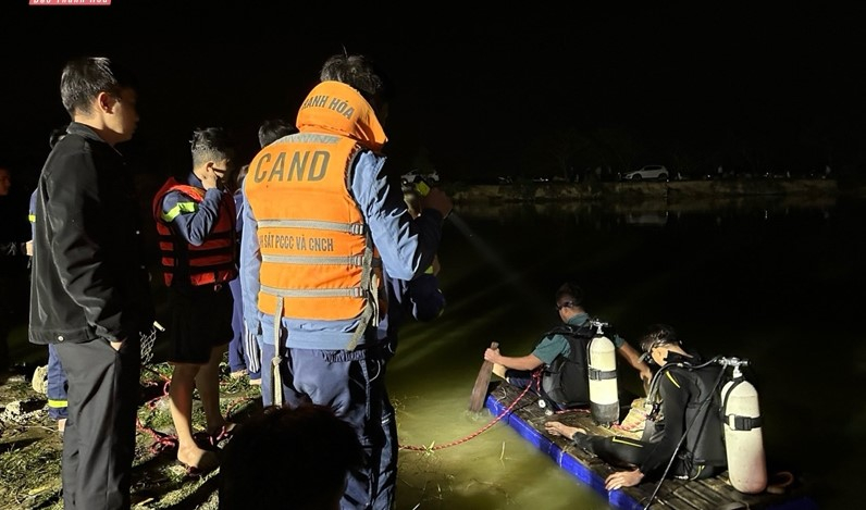 Chủ hồ câu cá đuối nước trong đêm -0