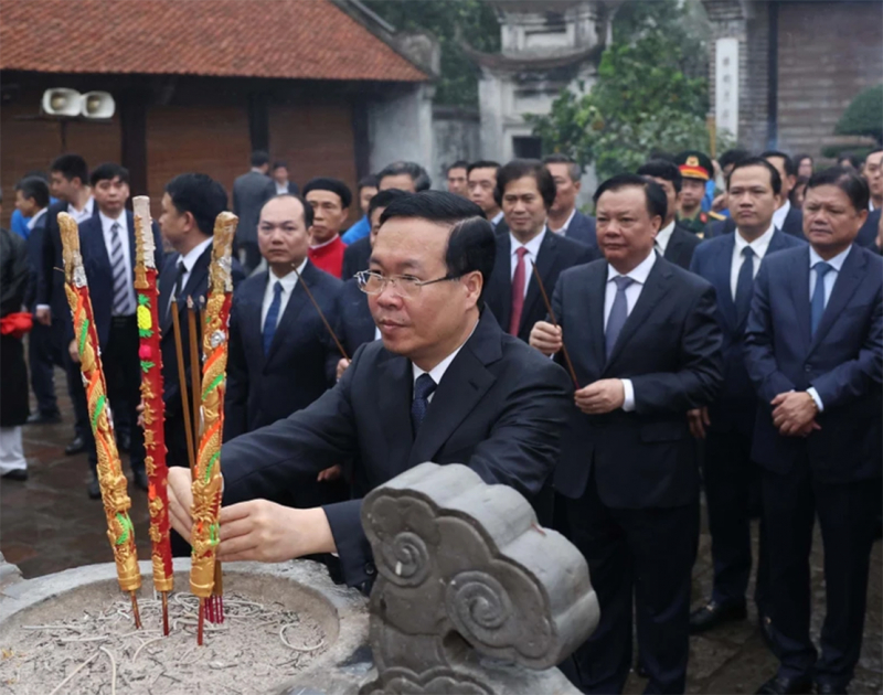 Chủ tịch nước dâng hương tưởng niệm Đức vua An Dương Vương -0