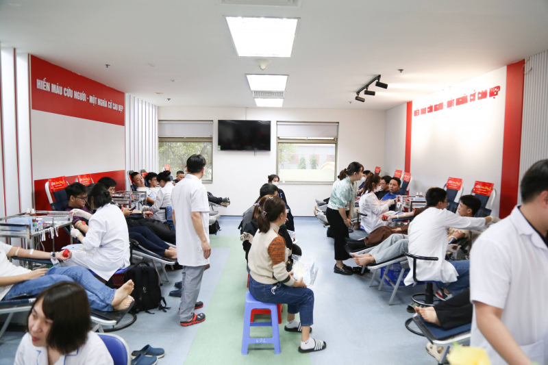 Hàng nghìn người dân đến hiến máu tại Lễ hội Xuân hồng 2024 -0
