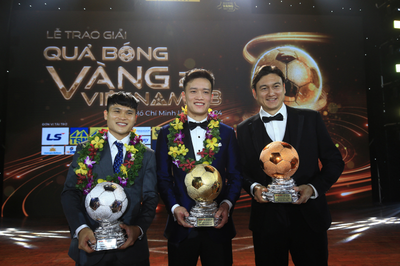 Nguyễn Hoàng Đức giành giải Quả bóng vàng Việt Nam 2023 -0