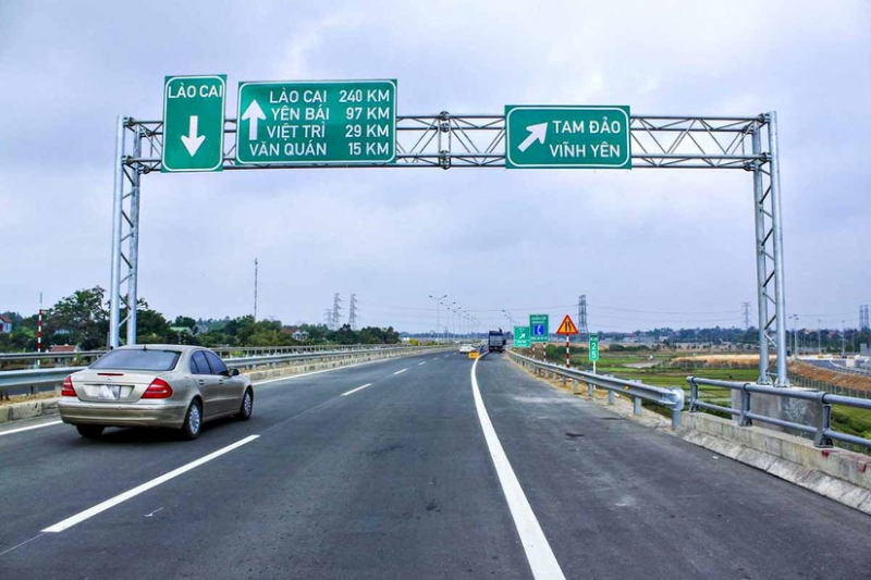 Đóng điểm đấu nối cao tốc Nội Bài - Lào Cai sau vụ 4 người tử vong -0