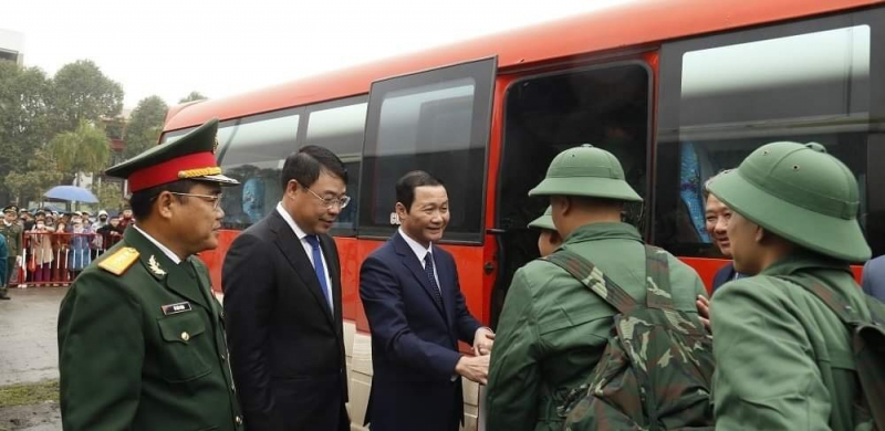 Gần 4.000 thanh niên Thanh Hoá lên đường nhập ngũ -0