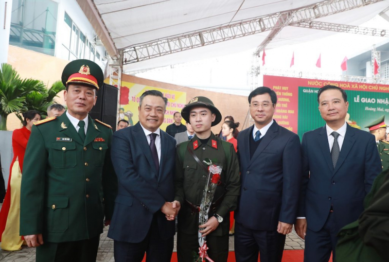 Vững tin lên đường nhập ngũ -1