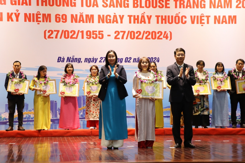 Đà Nẵng giải thưởng “Tỏa sáng Blouse trắng năm 2023