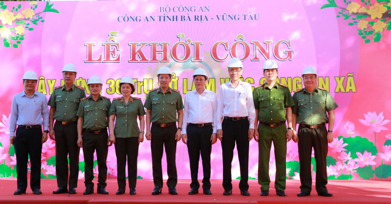 Thứ trưởng Lê Văn Tuyến dự lễ khởi công xây dựng 36 trụ sở làm việc Công an xã tỉnh Bà Rịa-Vũng Tàu -1