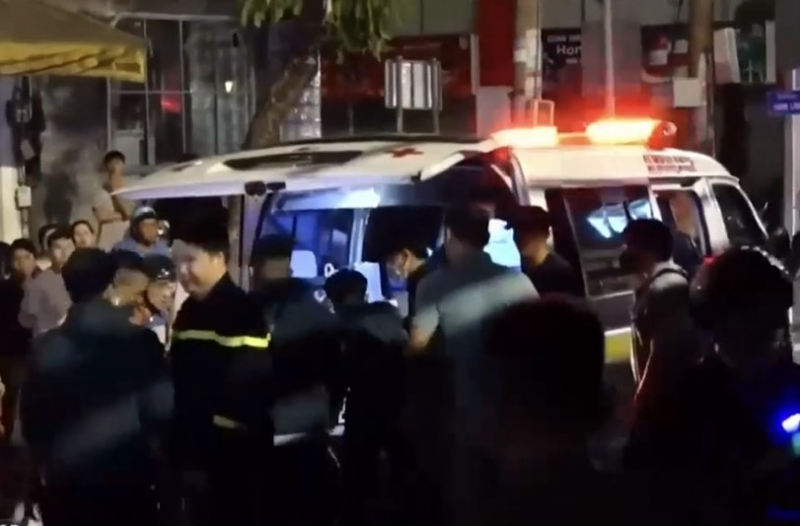 2 vụ cháy trong đêm, một người phụ nữ lớn tuổi bị ngạt khói -1