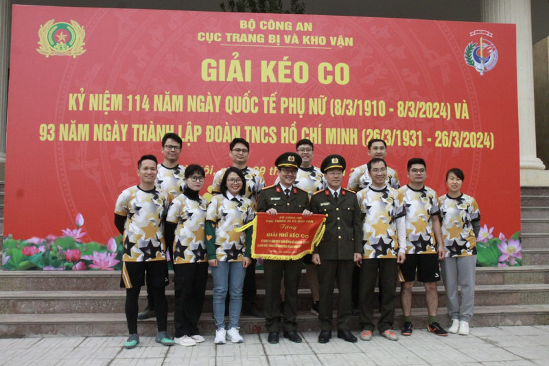Sôi nổi giải kéo co Cục Trang bị và kho vận năm 2024 -0