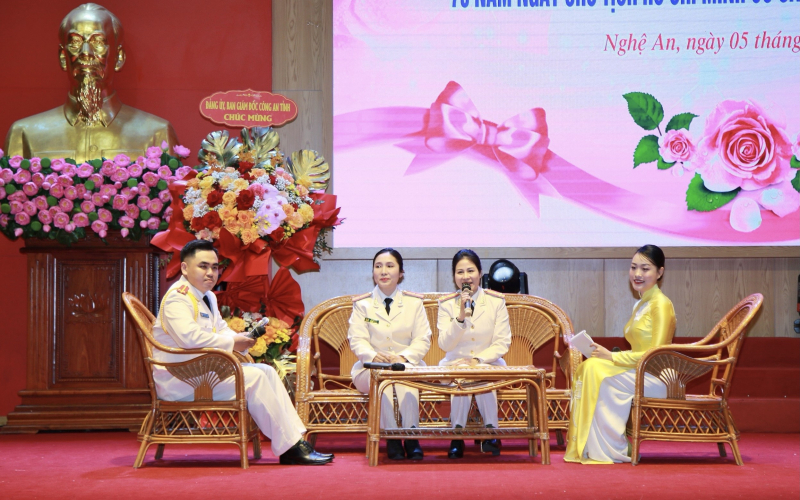  Tuyên dương 22 nữ cán bộ Công an Nghệ An tiêu biểu -0